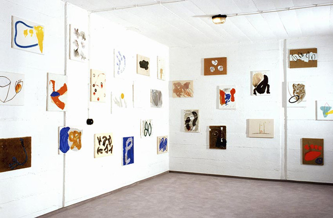 an der Wand